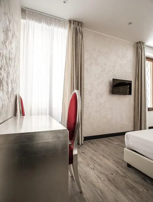 Arena Easy Suites Guesthouse Verona 0*,  Italia